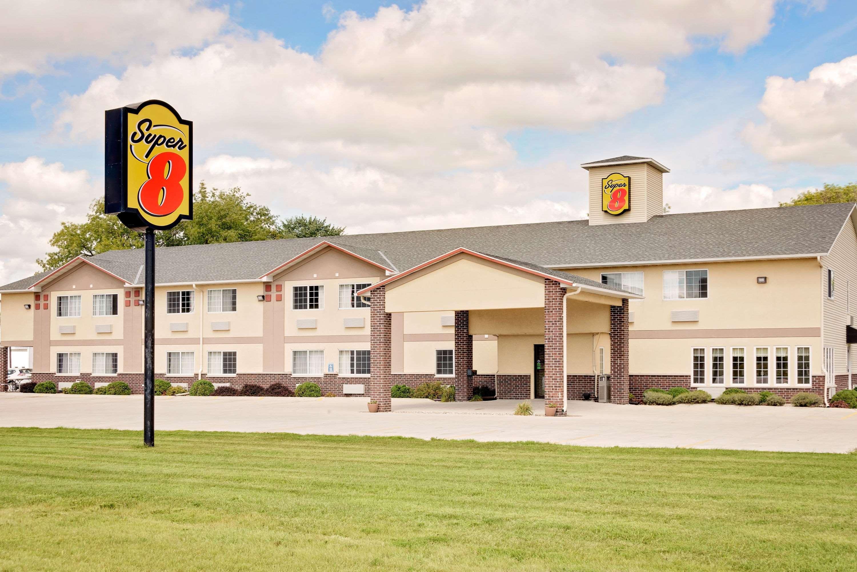 Hotel Super 8 By Wyndham Emmetsburg Extérieur photo
