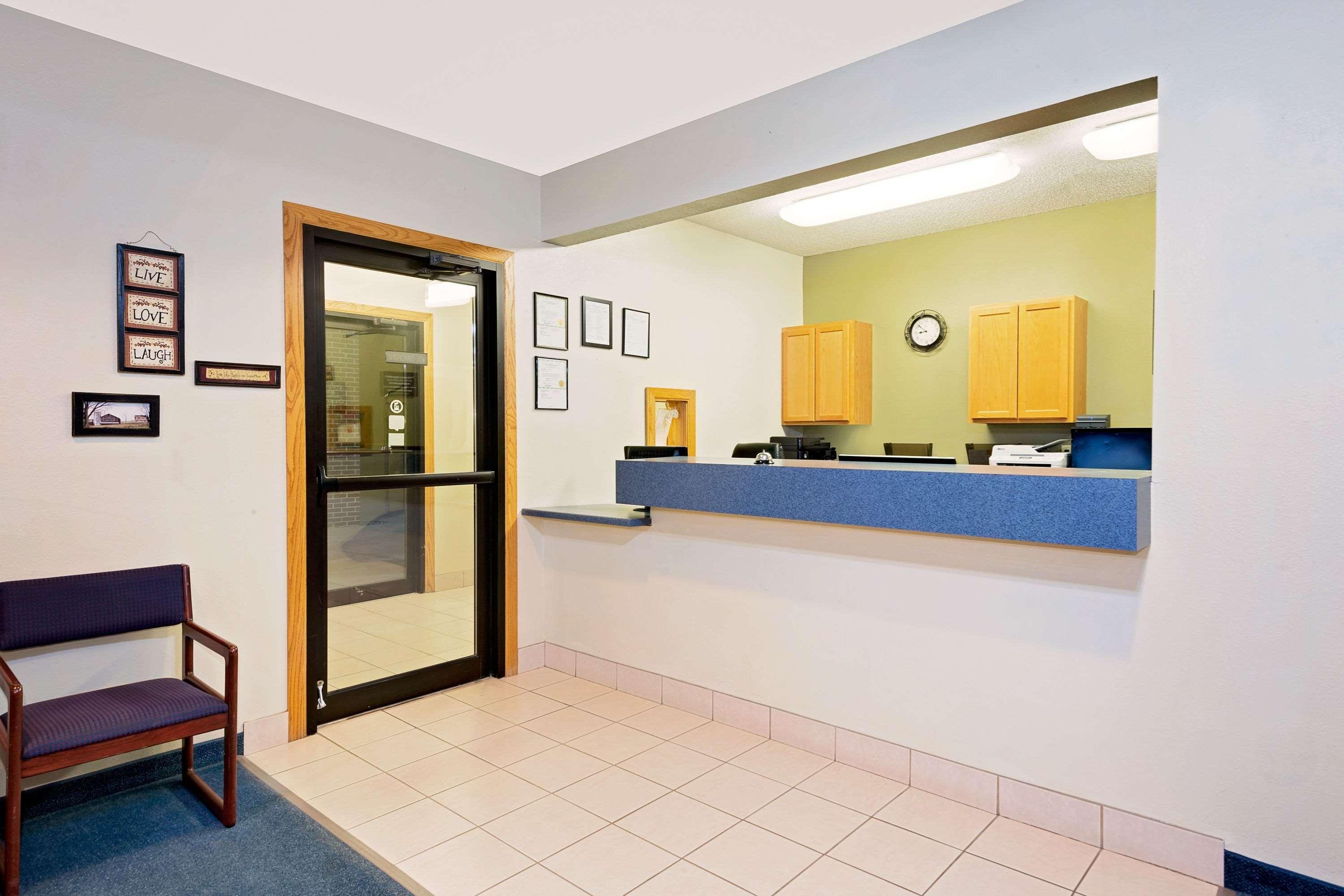 Hotel Super 8 By Wyndham Emmetsburg Extérieur photo